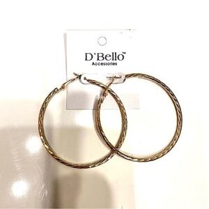NWT D'Bello Gold Tone Hoop Earrings